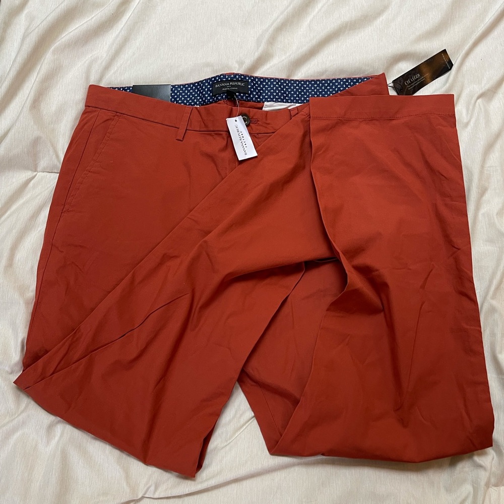 NWT BANANA REPUBLIC PANTS SIZE 36X32